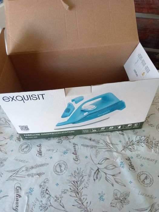 Без кабельный утюг