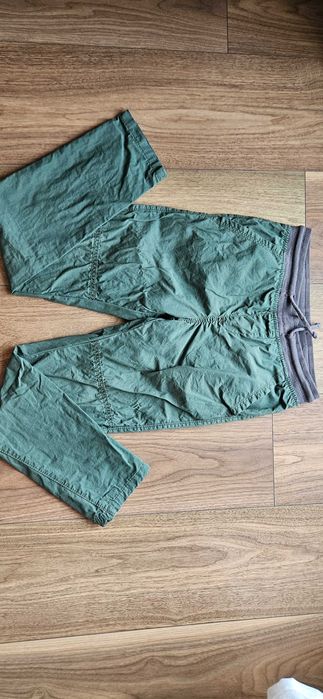 T-shirty, reglany, szorty, spodnie w rozmiarach 128-134