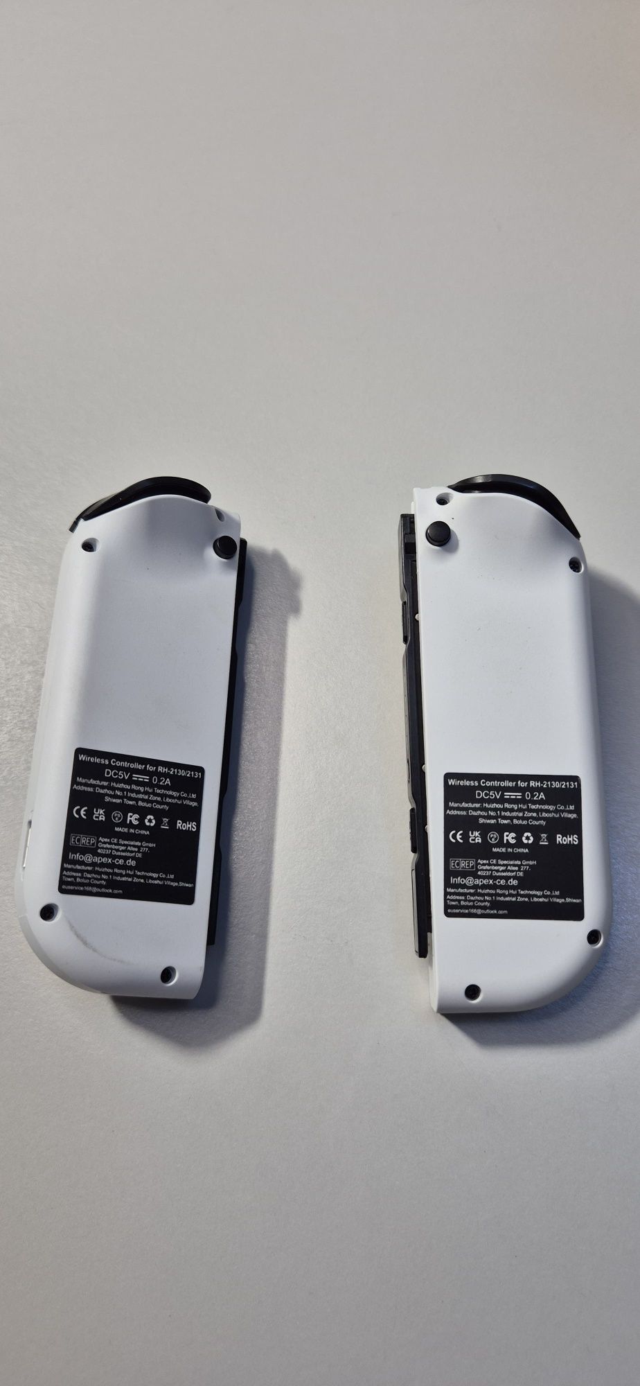 Joy-Con brancos - Comandos Nintendo Switch OLED