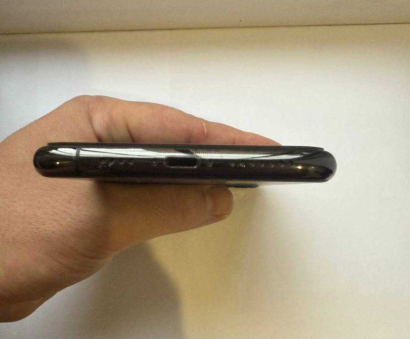 Iphone 11 pro max Супер стан, Комплект