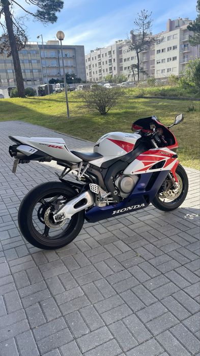 Honda CBR 1000 RR FIREBLADE