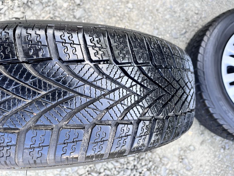 Диски з Зимовою Гумою 5.112 195.65R15 з Німеччини