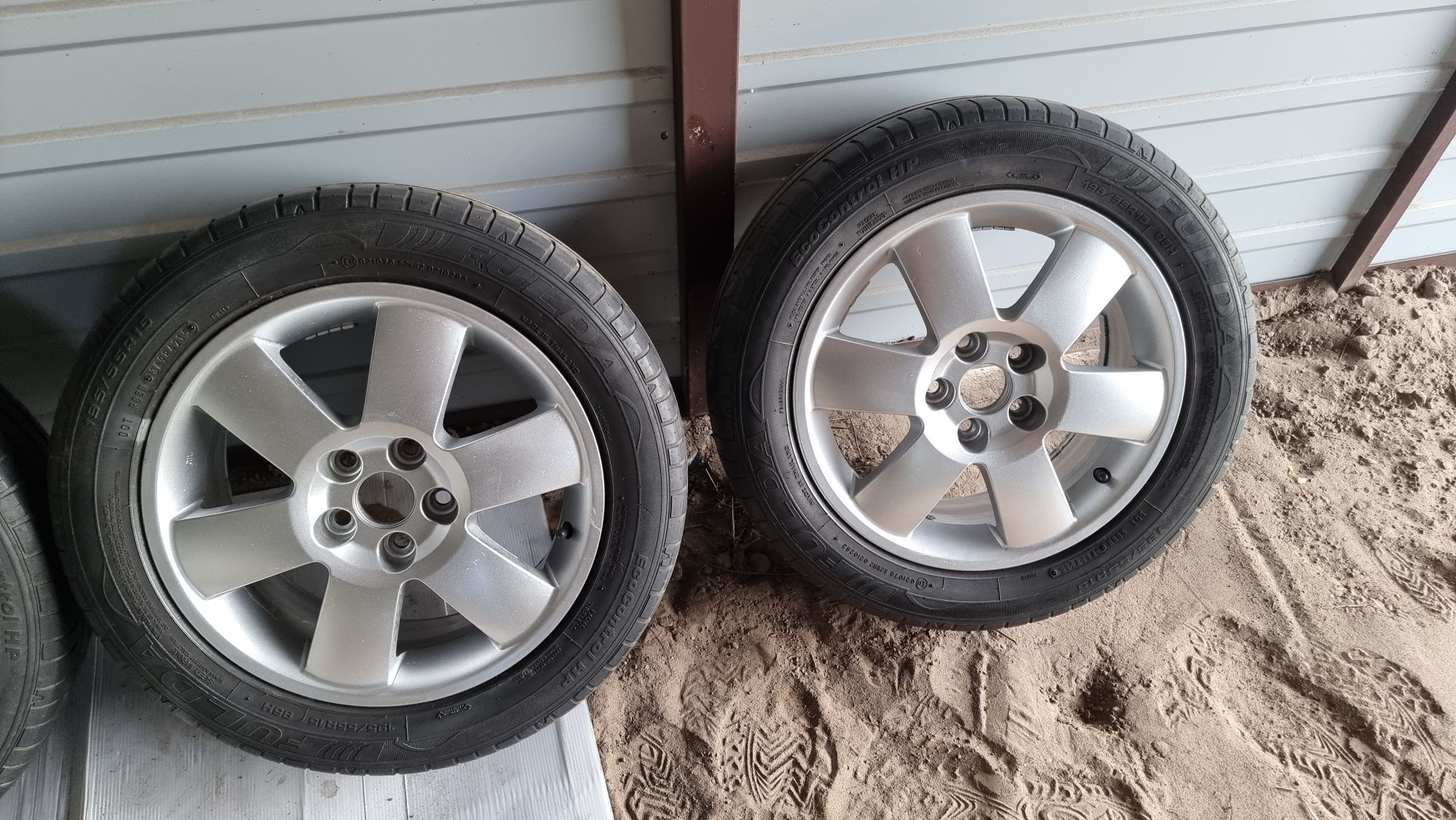 Alufelgi 15 Skoda VW Bardzo Ładne 5x100