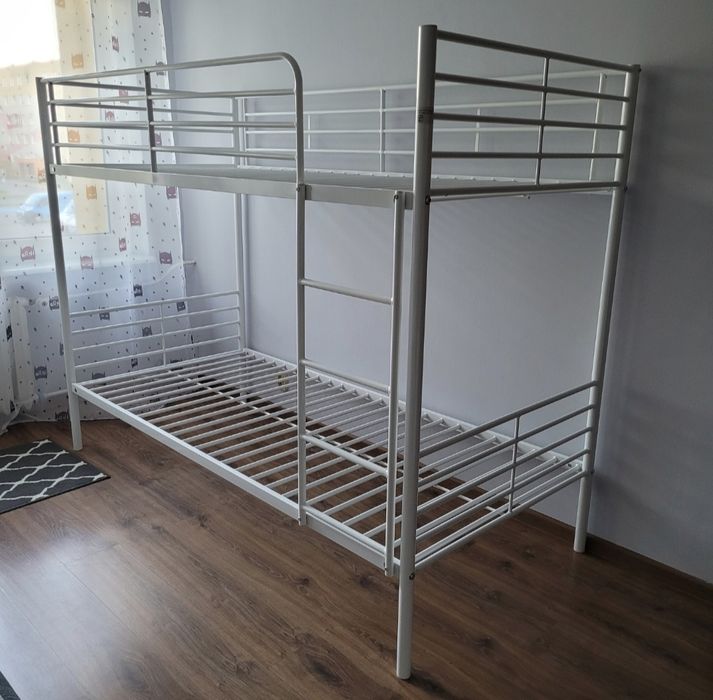 Łóżko piętrowe Jysk