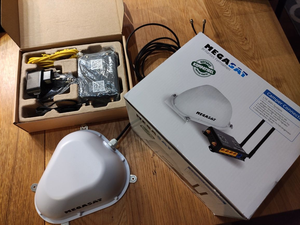 Antena + router + okablowanie LTE WiFi MEGASAT CAMPER CONNECTED kamper