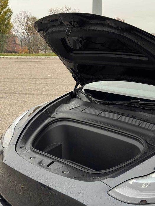 Tesla model Y Perfomance dual motor long Range AWD 82 kwH