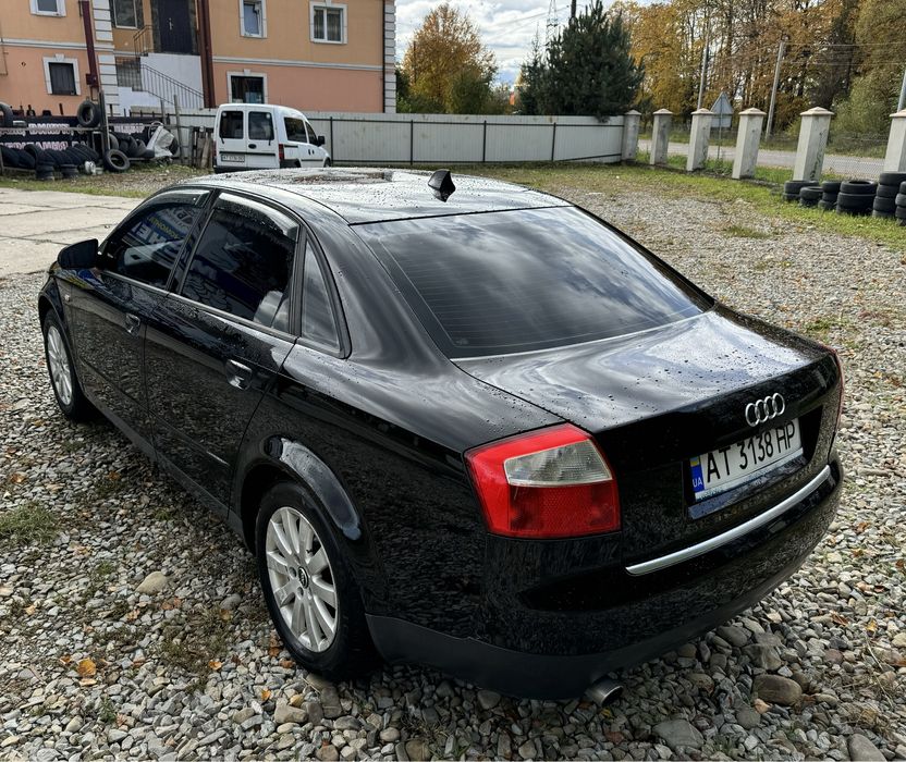 Продам Audi A4.