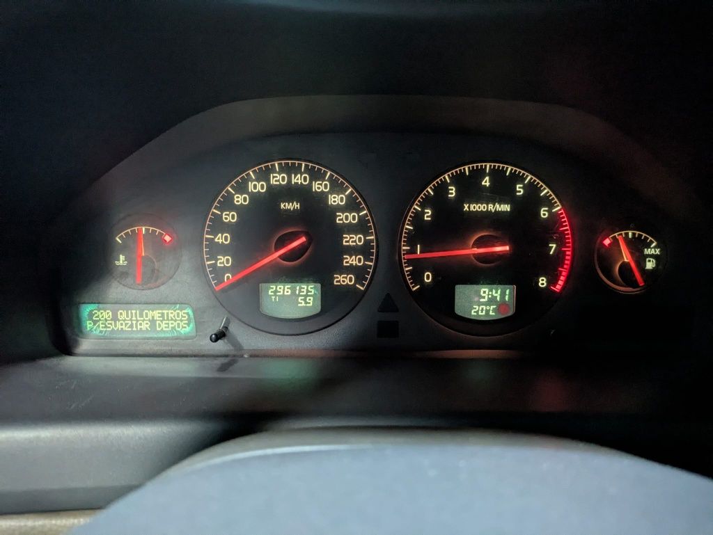 Volvo V70 2.0T - IPO até 2026