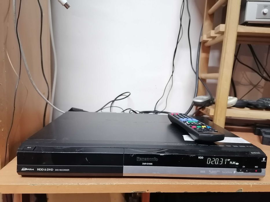 Nagrywarka Panasonic DMR-EH585 HDMI DVD Recorder/HDD250GB Pilot,