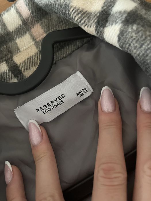 Płaszcz reserved rozmiar 38