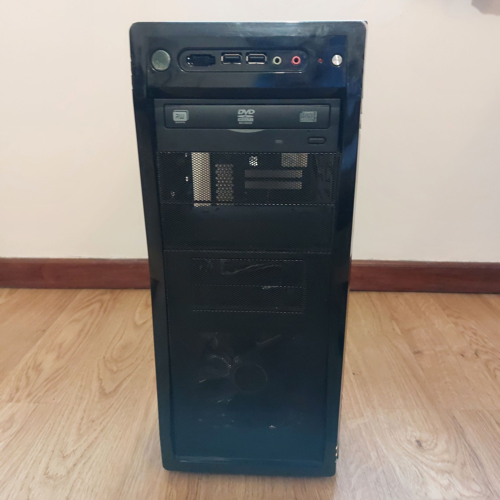 Caixa de Computador / Gabinete / Case