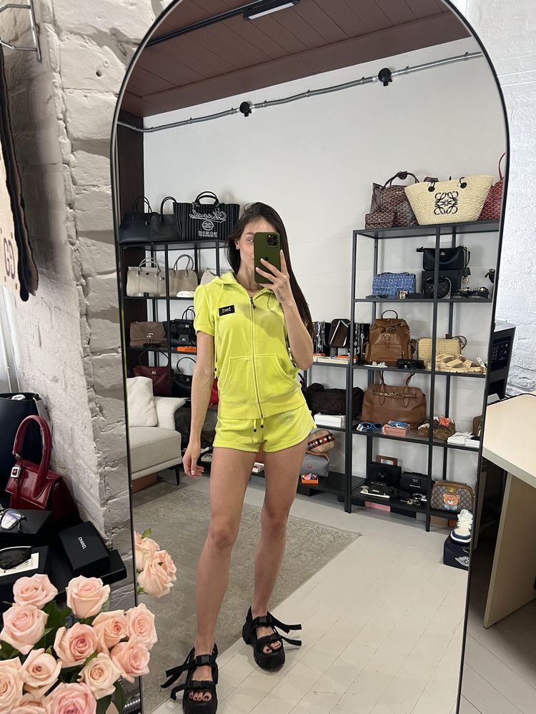 Яскравий салатовий, велбровмй костюм Philipp Plein, розмір S-M!