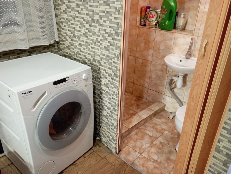 Будинковолодіння: комерція + житло 210 м2 Берегово Бако Габора 109