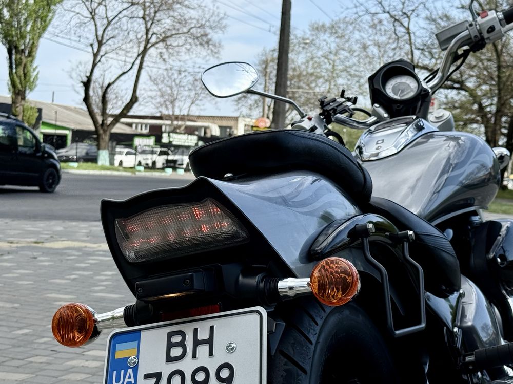 Очень красивый мот Suzuki Boulevard