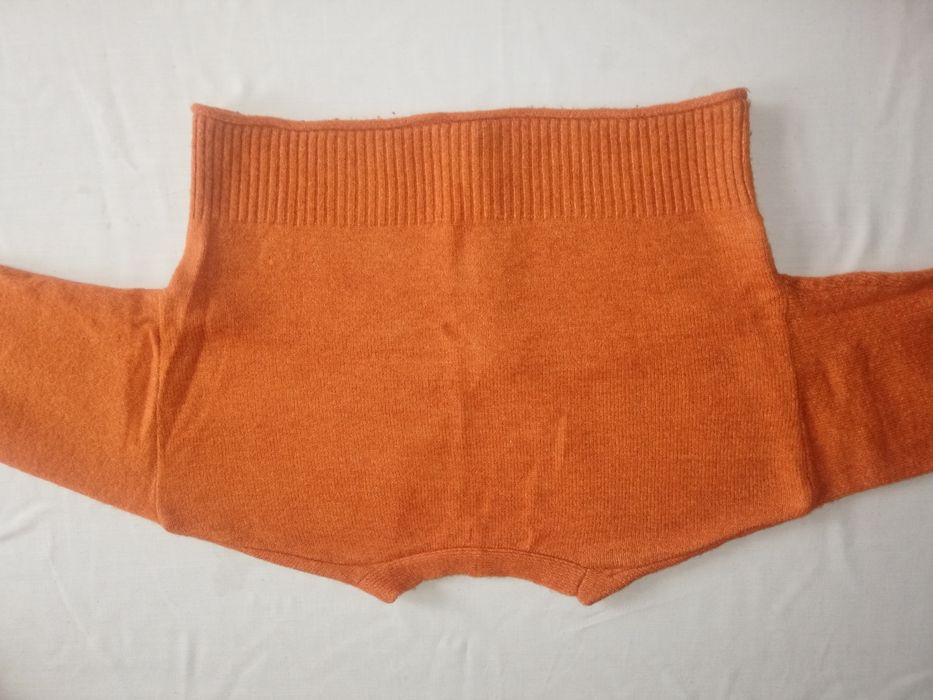 Sweter Stradivarius rozm. XS kolor rudy