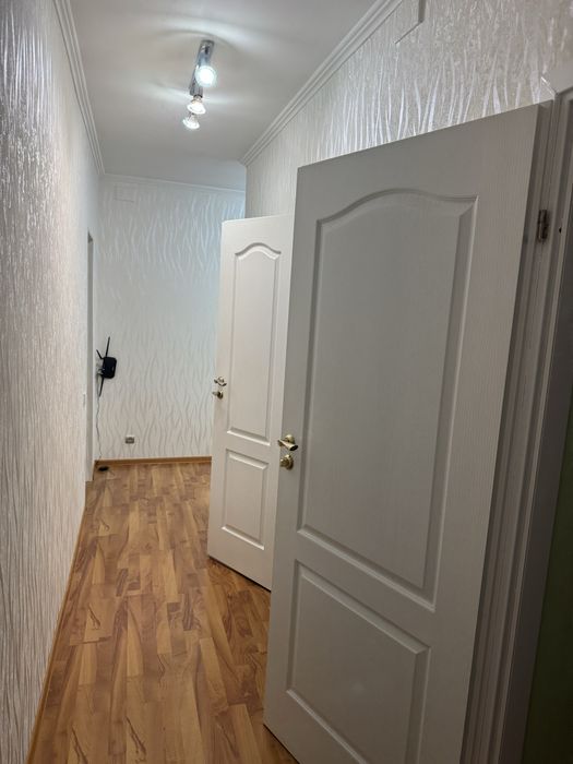 Продам сучасну квартиру Центр