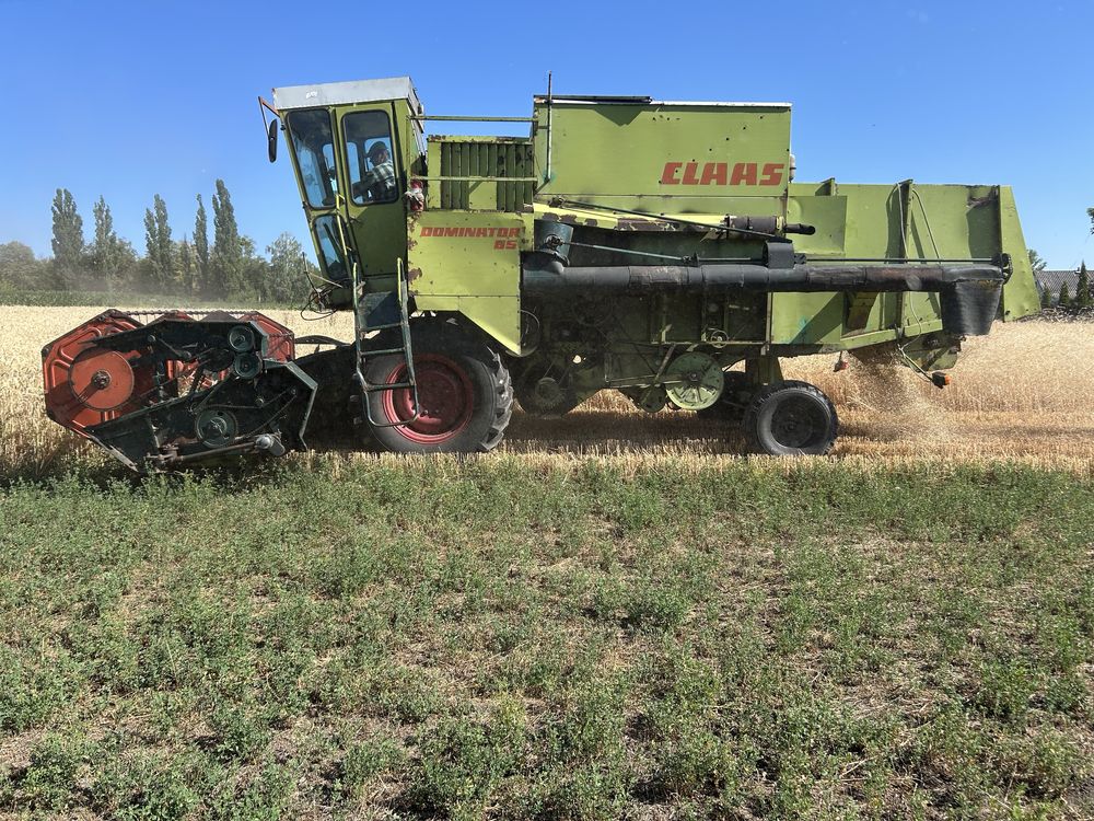 Claas dominator 85
