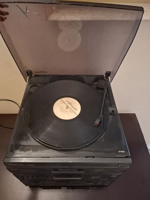 Wieża Sanyo DC x-300