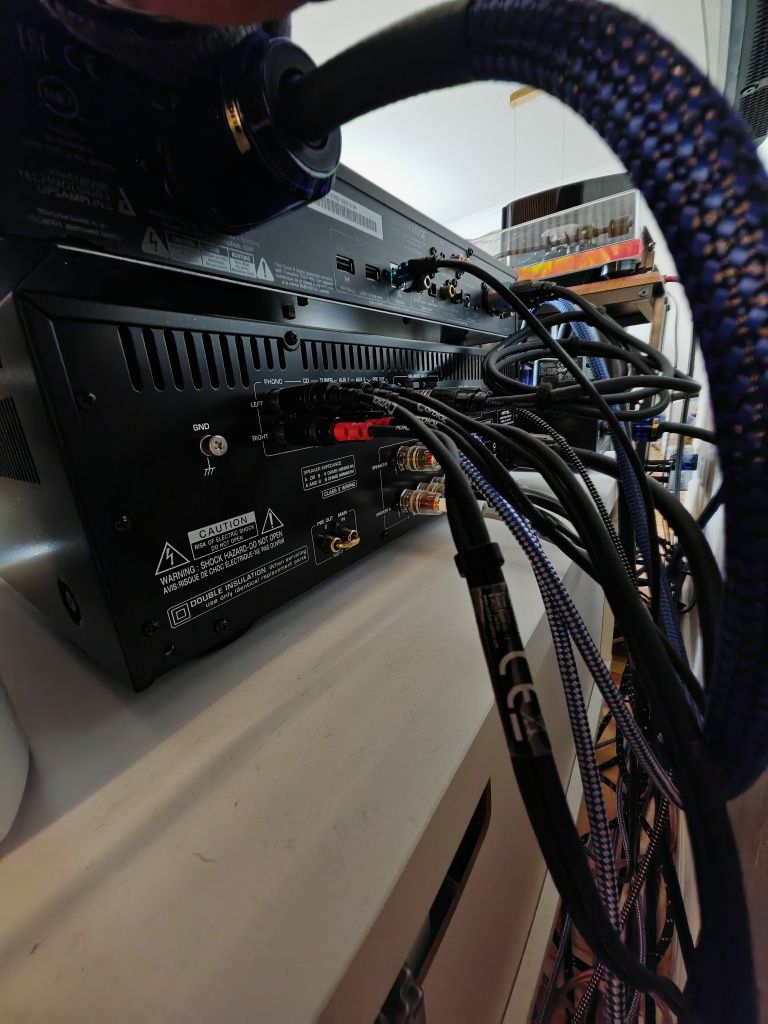 Wysokiej klasy Wzmacniacz  Rotel RA 1570 XLR Kombajn Bluetooth Phono O