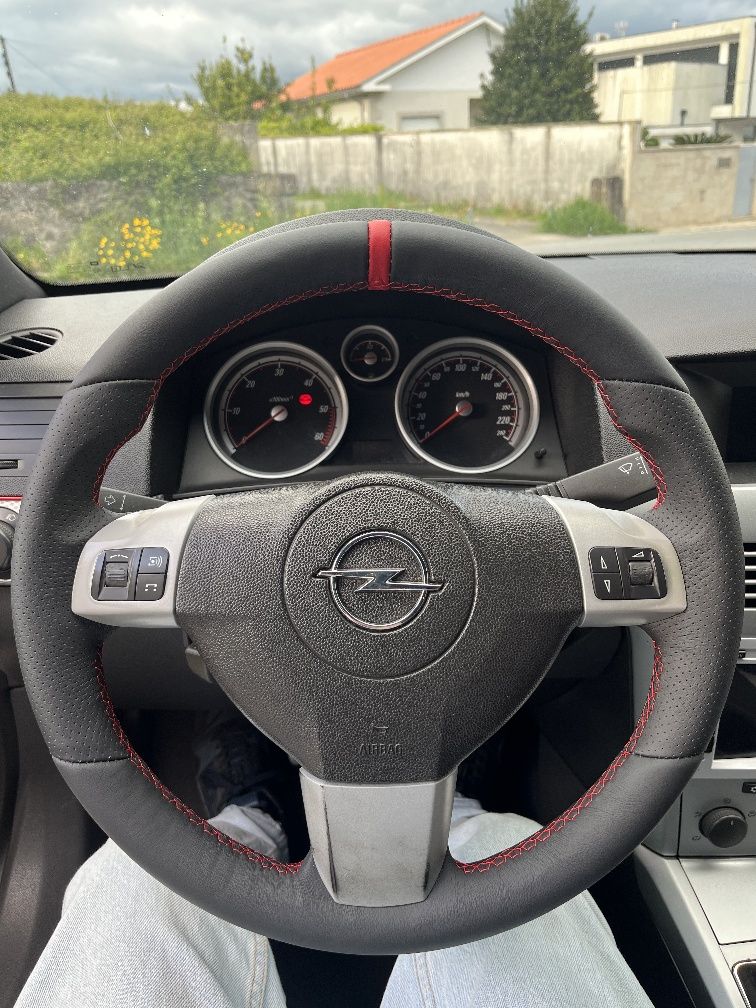 Opel astra H GTC 1.9 cdti 150CV