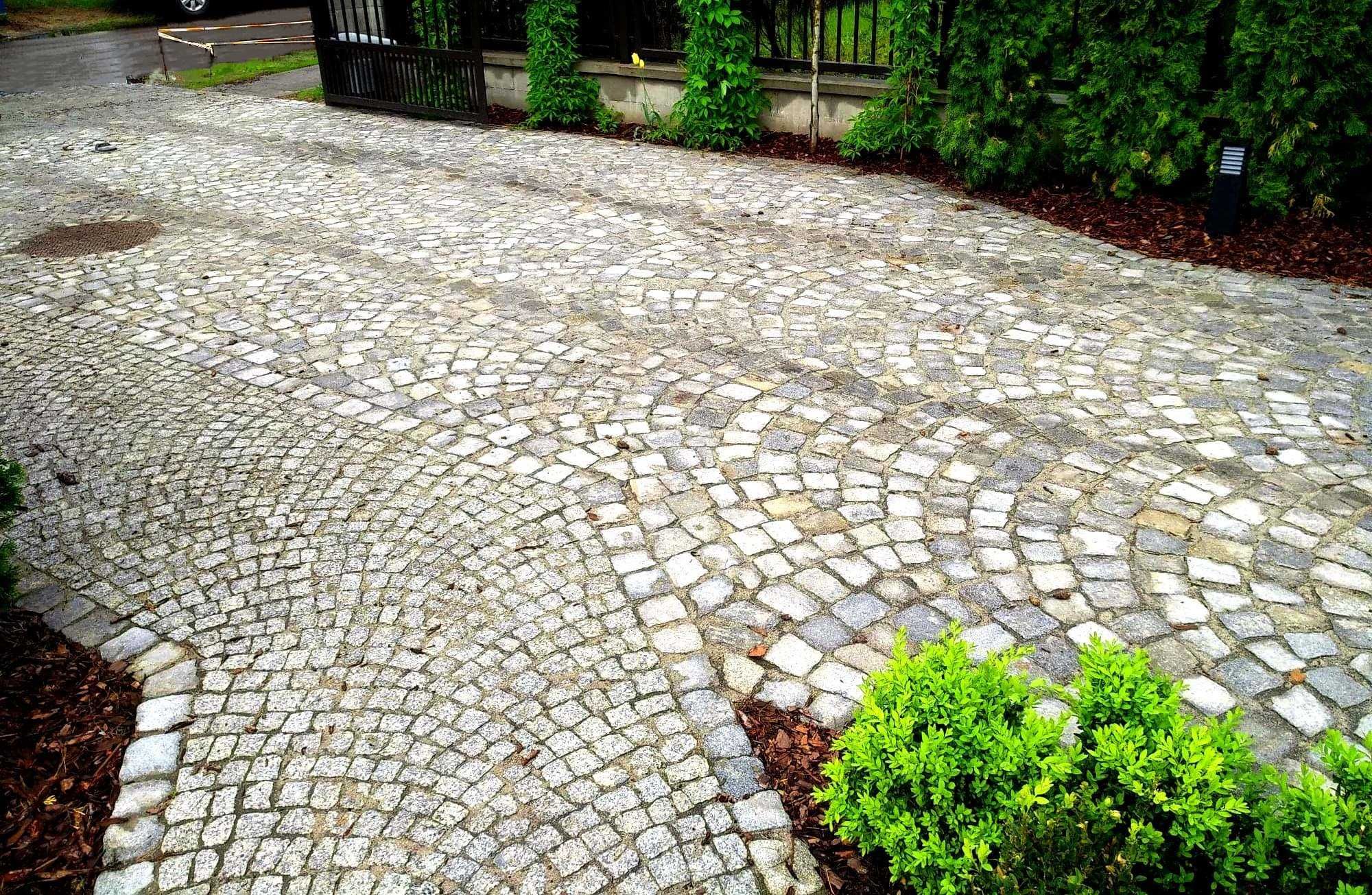Układanie kostki brukowej – betonowa i granitowa