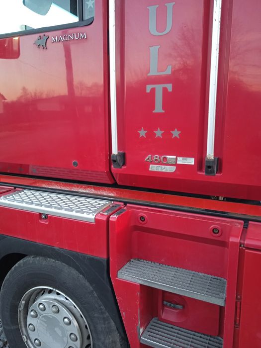 рено магнум разборка ДХІ 12 ДХІ 13 є3 є2 розпредвал