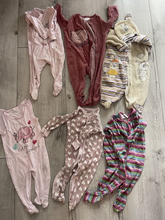 Ubrania dla dziewczynki 80