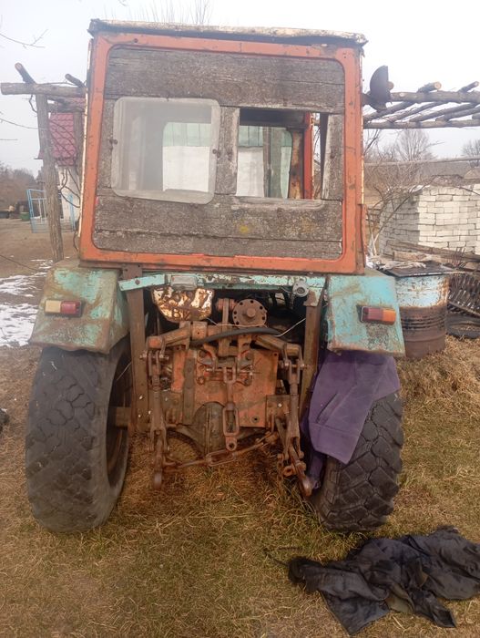 Продам саморобний трактор т25 і прицеп