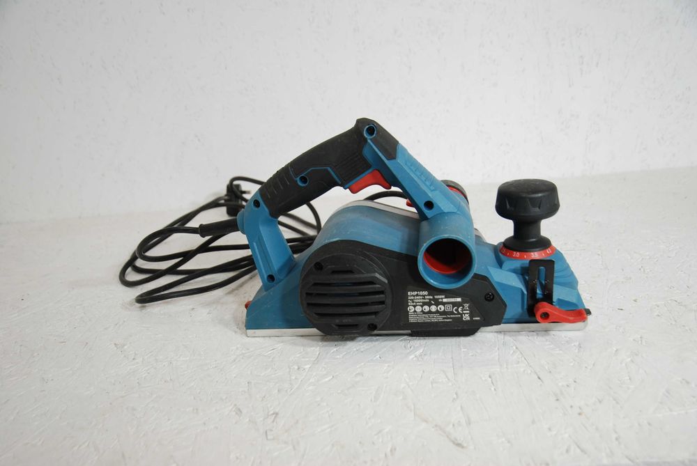 Strug Erbauer 1050 W