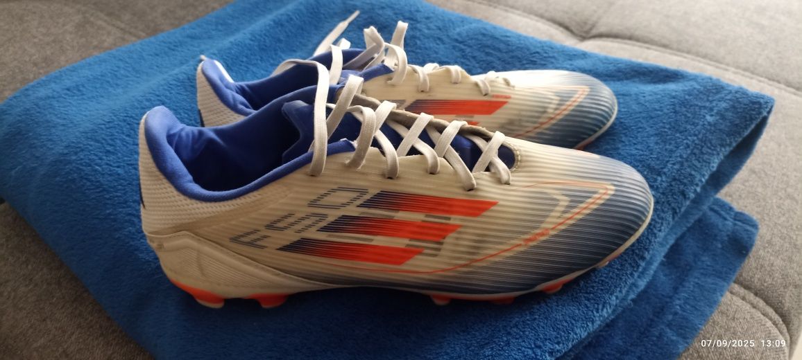 Chuteiras ou Botas de Futebol Adidas F50 43.5