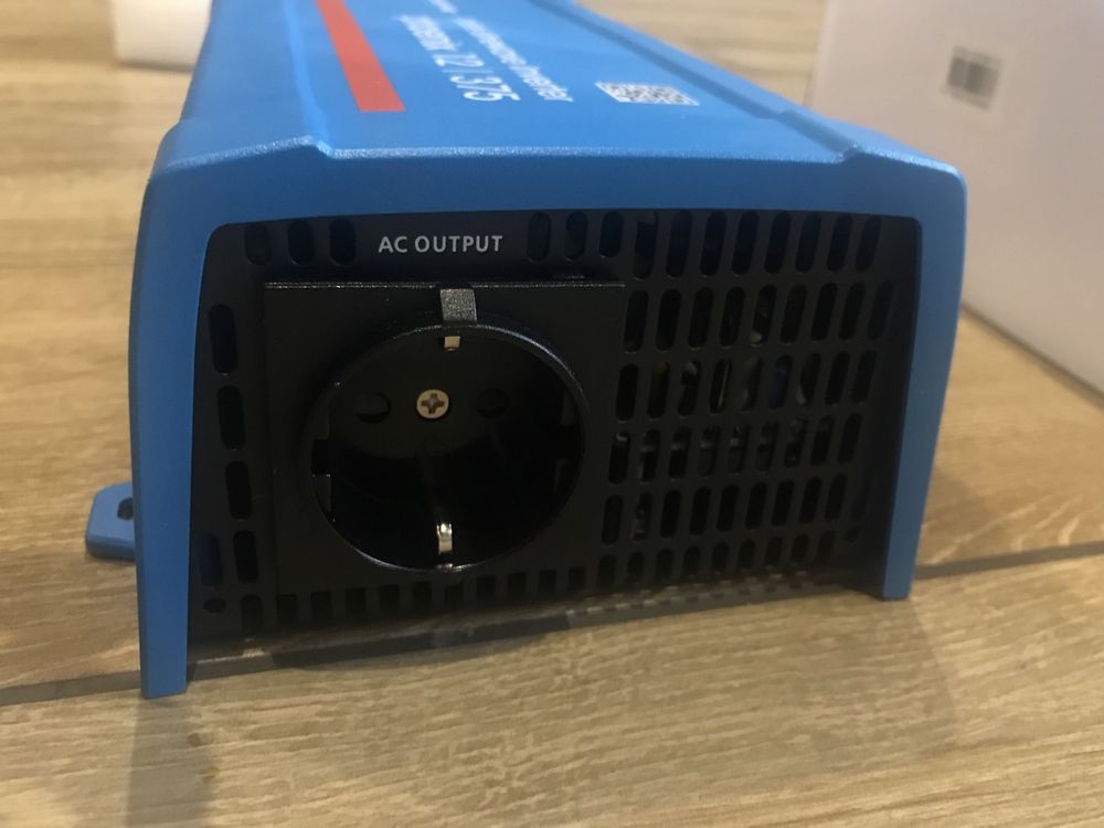 Автономний Інвертор Victron Energy 12v 375