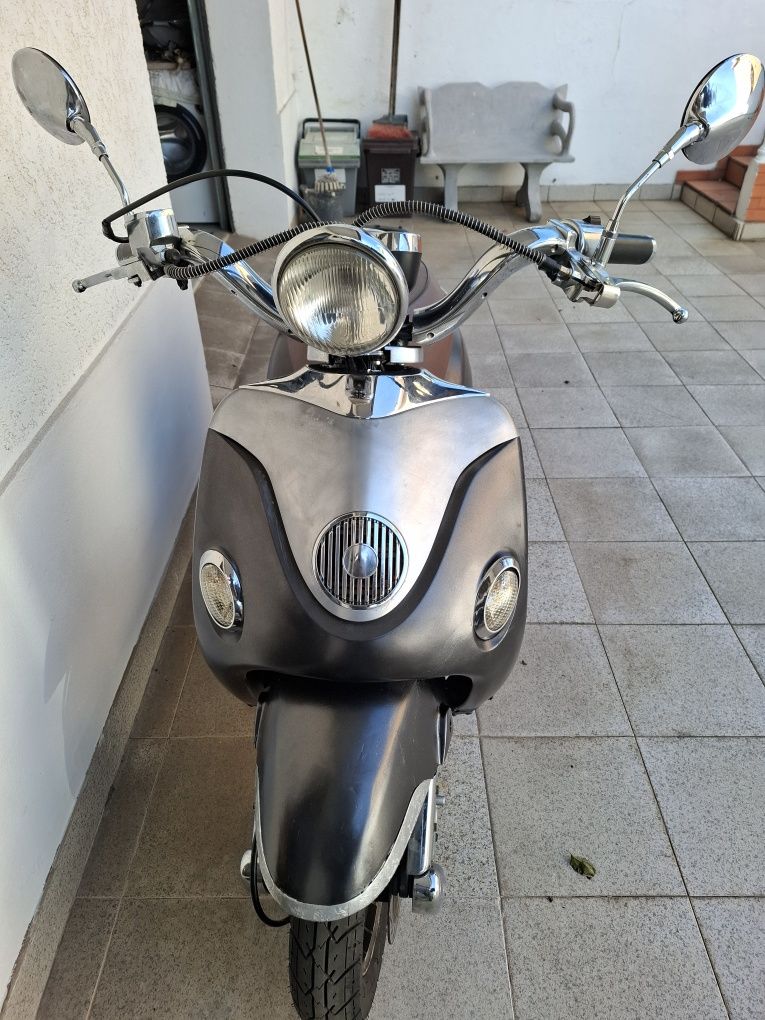 Moto sucter Zenn