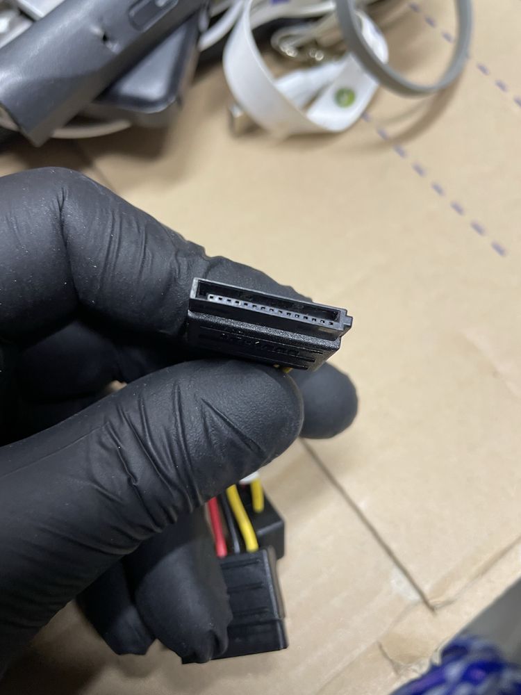 Przejściówka Adapter SATA DELL Foxconn 0N701D SATA M -> 2x SATA F