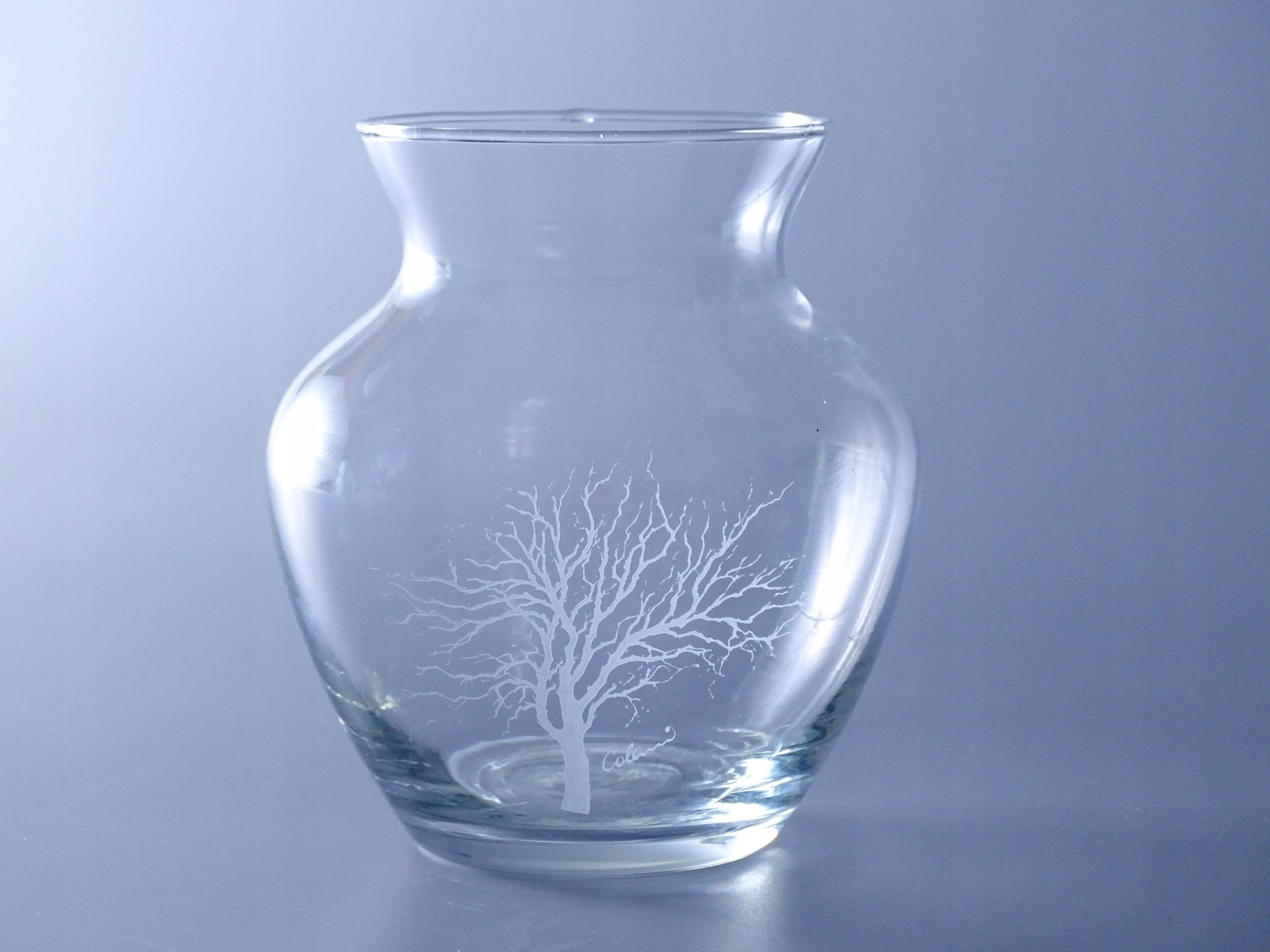 bardzo ładny mały szklany wazon wazonik drzewo