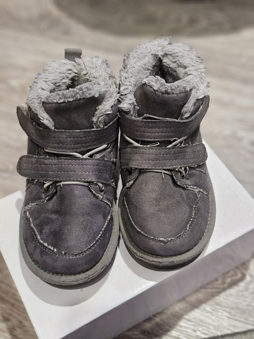 Теплі угги на липучках. 28р