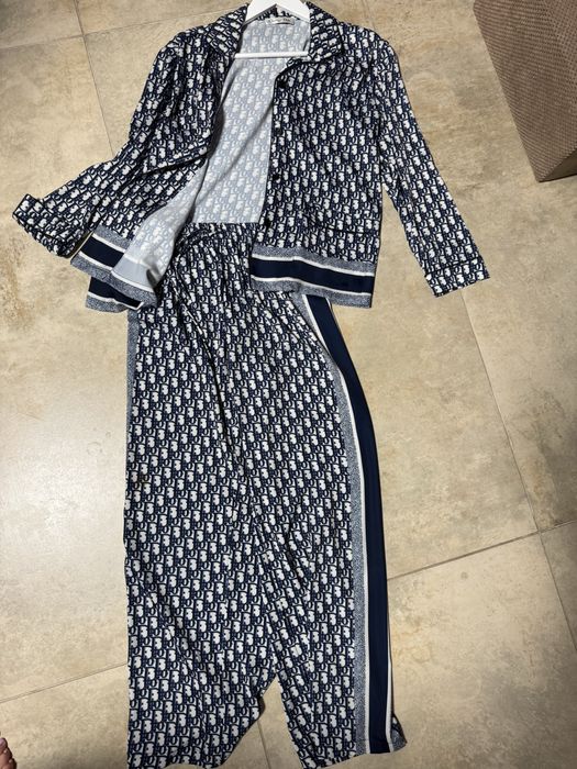 Dior костюм шелковый размер 40 французкий