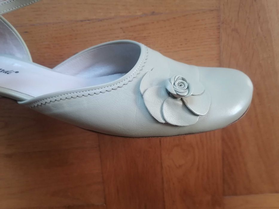 Czółenka letnie rozm 43 Bernardi jasna zieleń