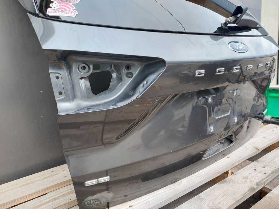Ляда кришка багажника Ford Escape Mk4 2021 J7 Розборка Форд Ескейп Мк4