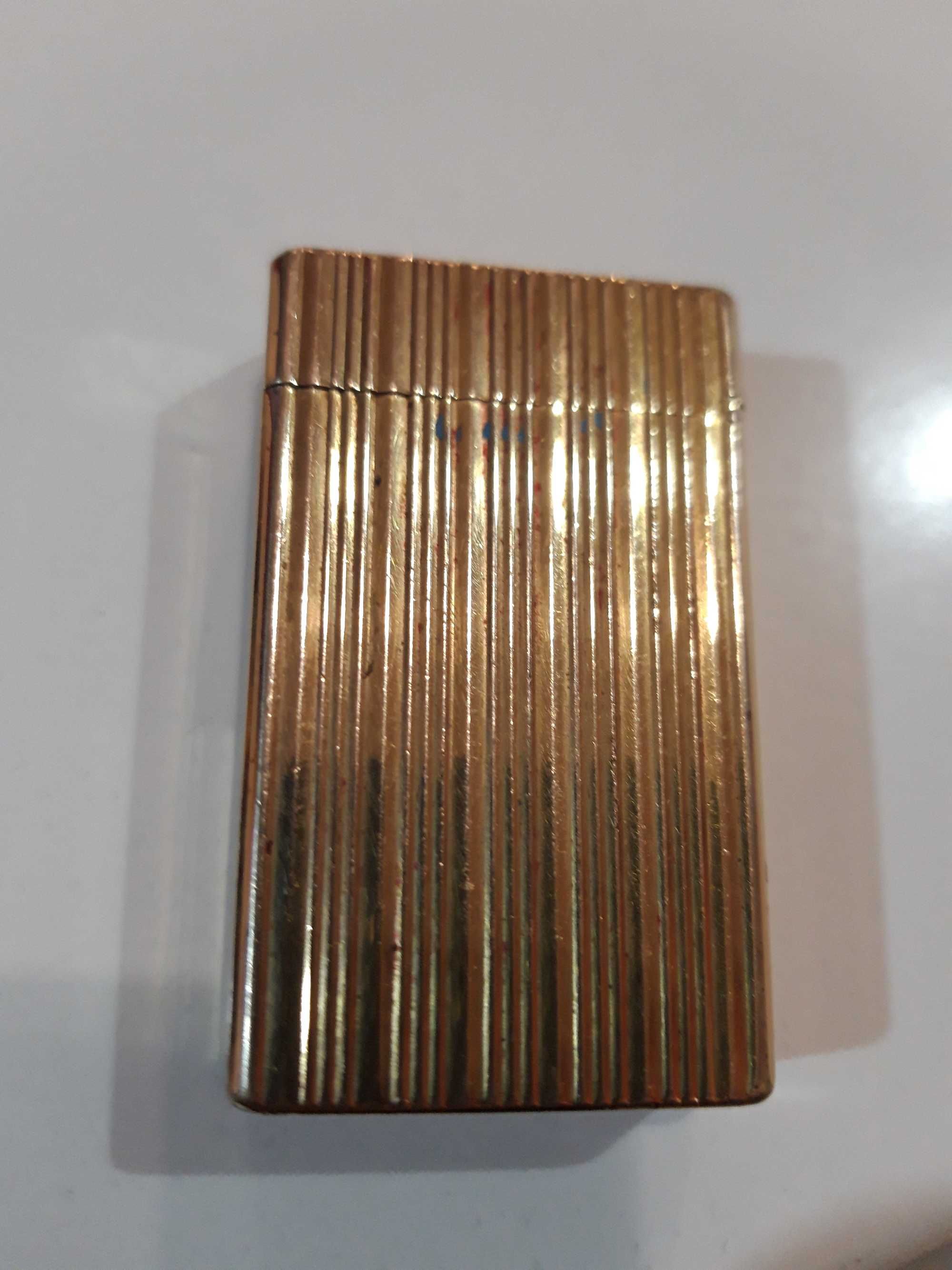 Isqueiro Dupont dourado