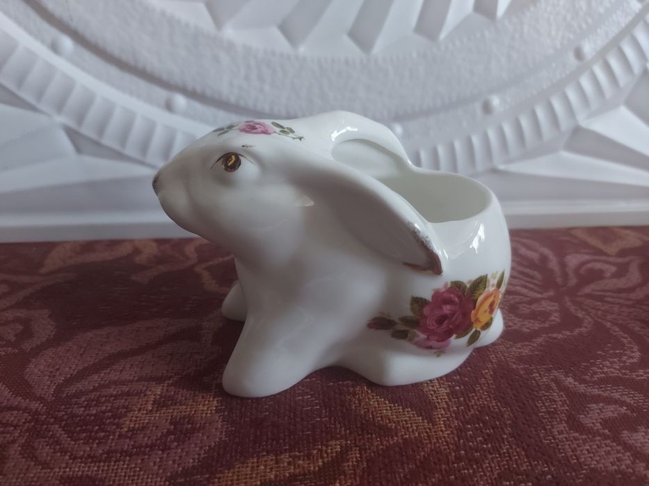 Фигурки из костяного фарфора