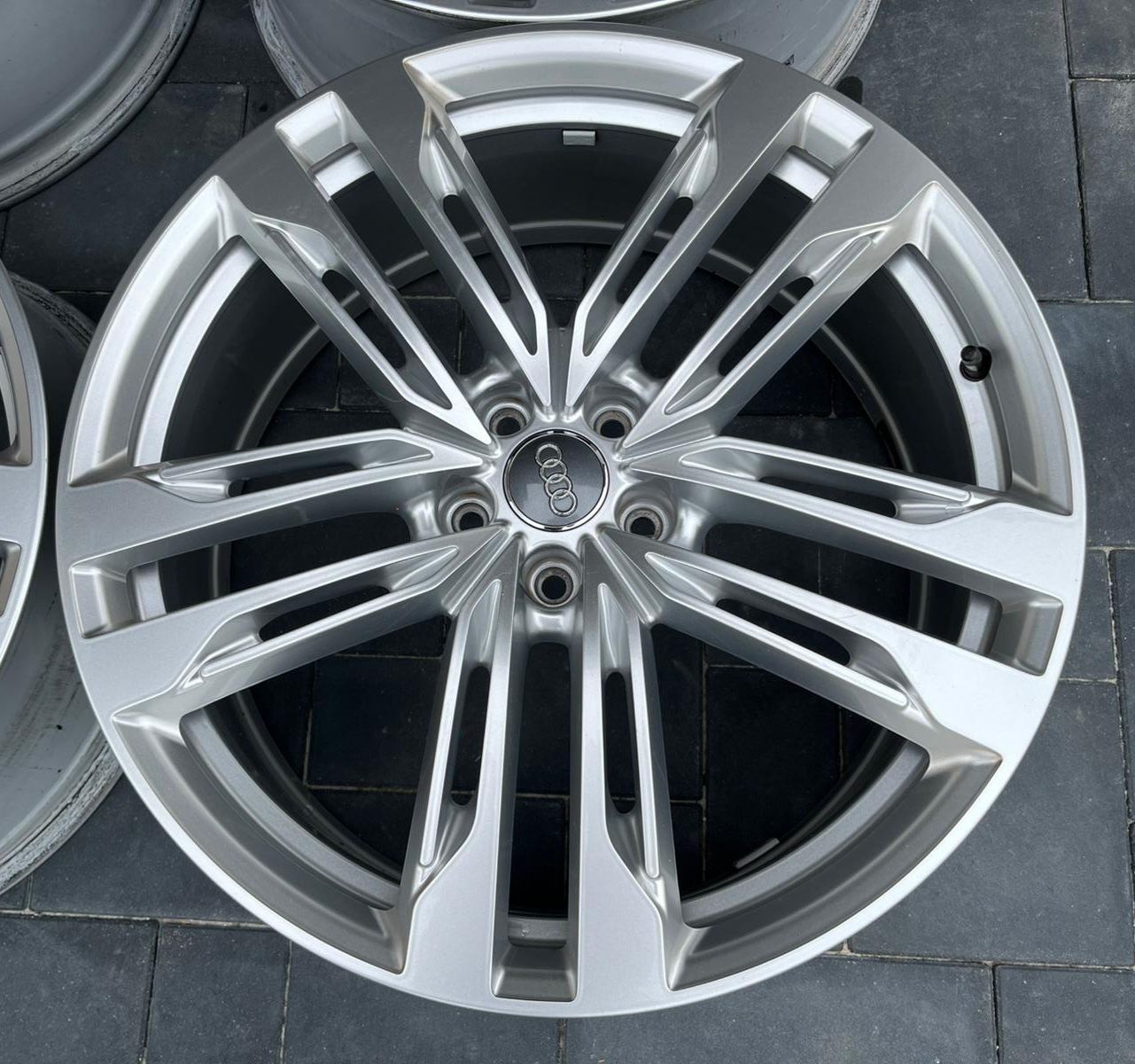 Felgi AUDI OE A6 S6 4K 21'' 8,5Jx21 5x112 ET43 2K0