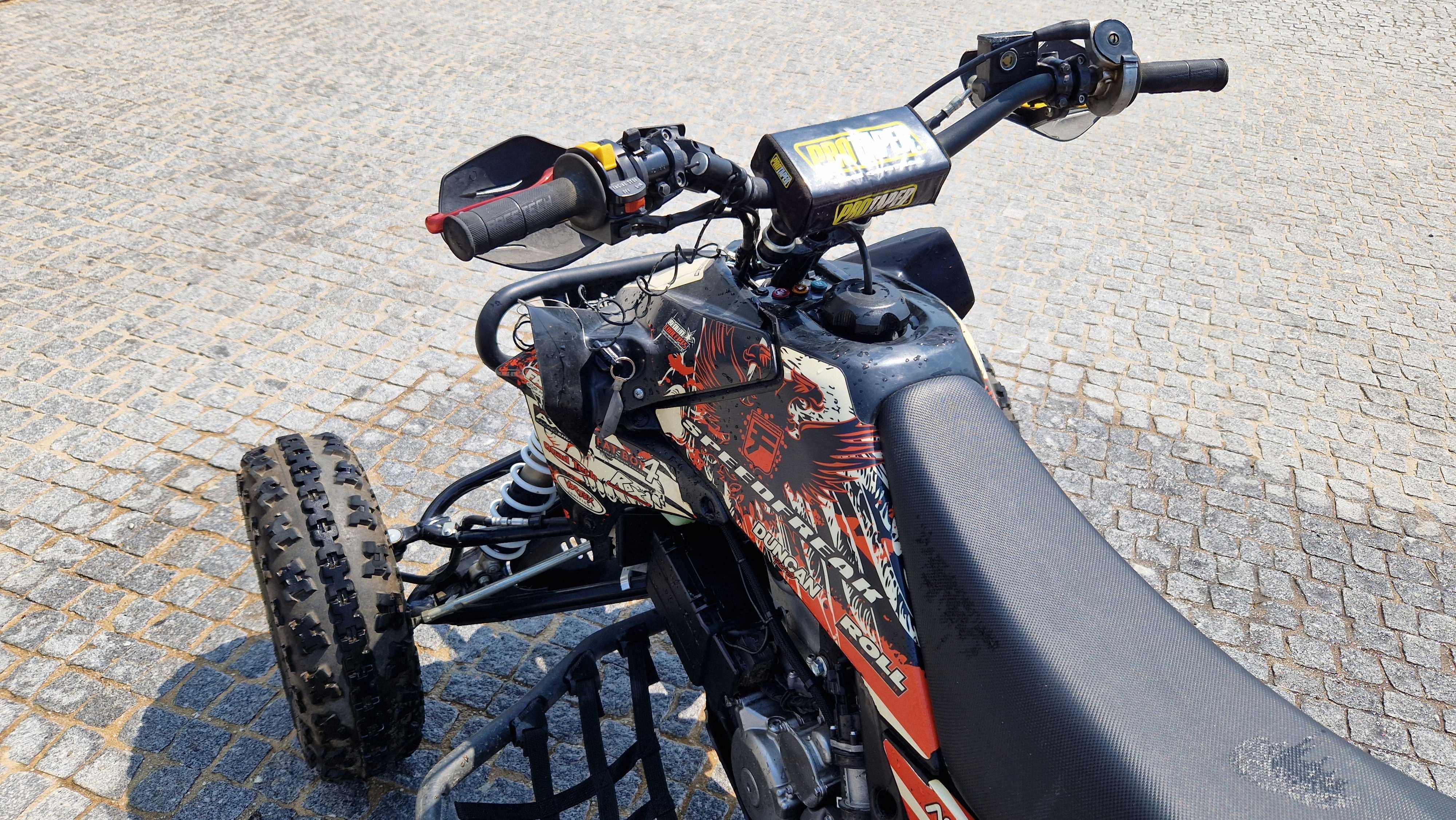 Vendo Ltr em muito bom estado
