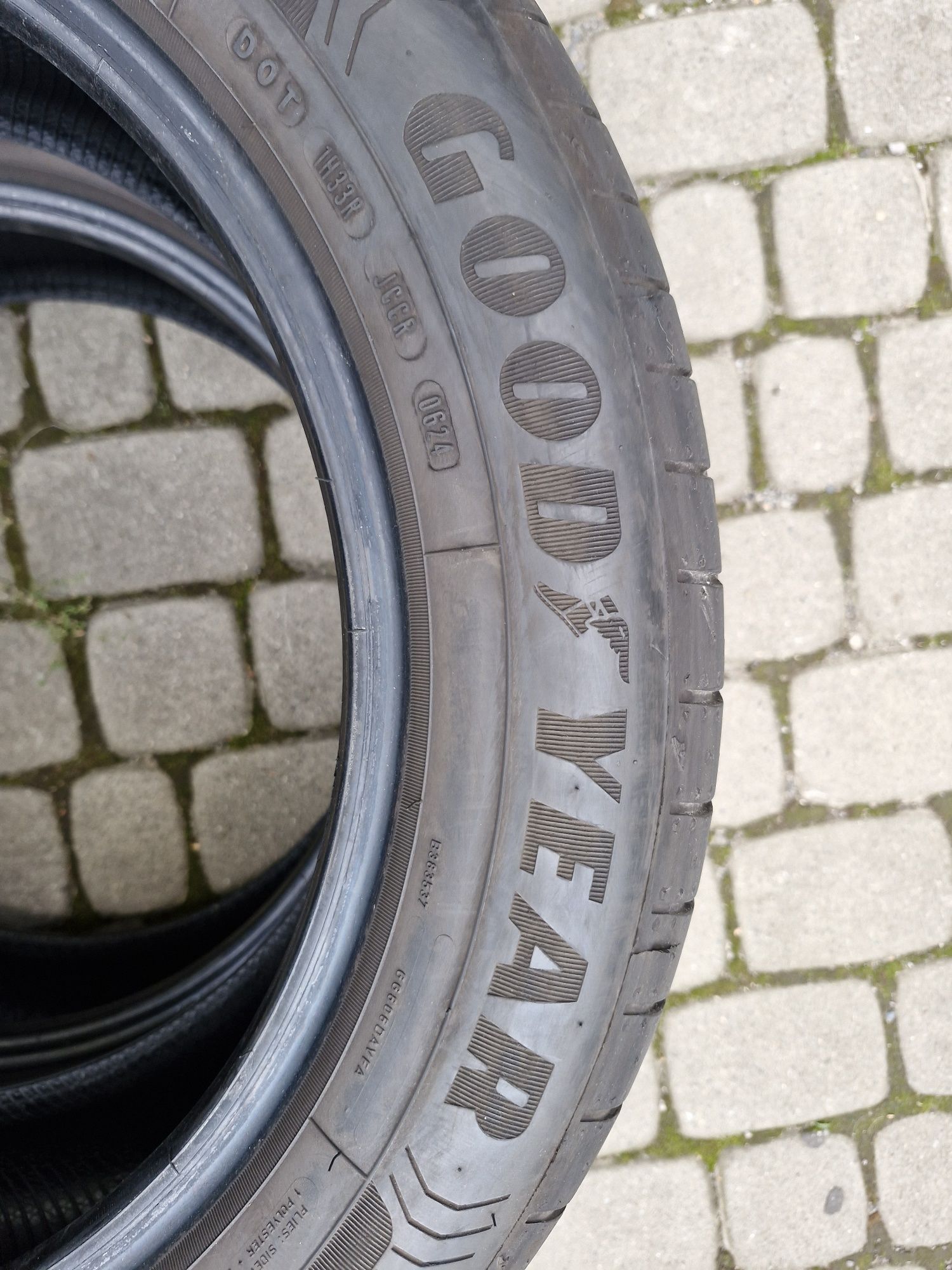 Goodyear efficient grip 215/55 R17 2024r.