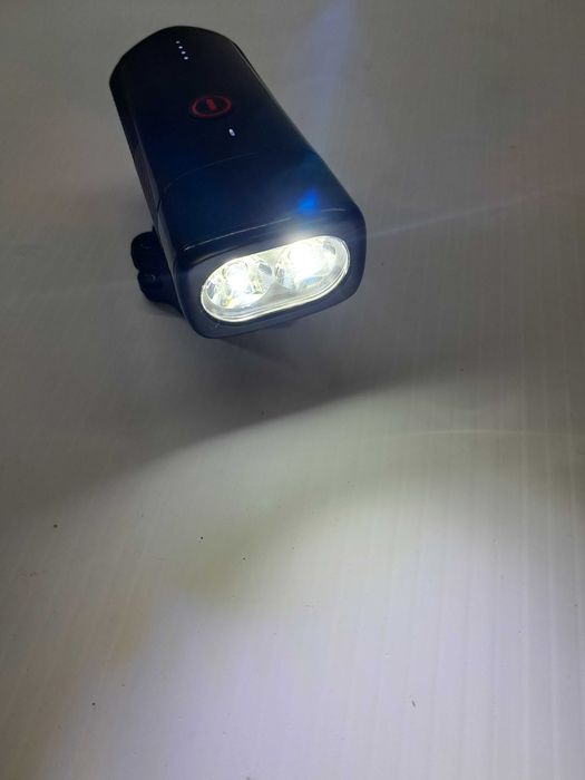 GPS E LUZES LEDS BICICLETAS