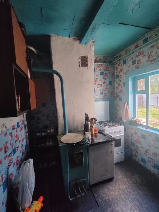 Будинок зі зручностями 10 км від міста