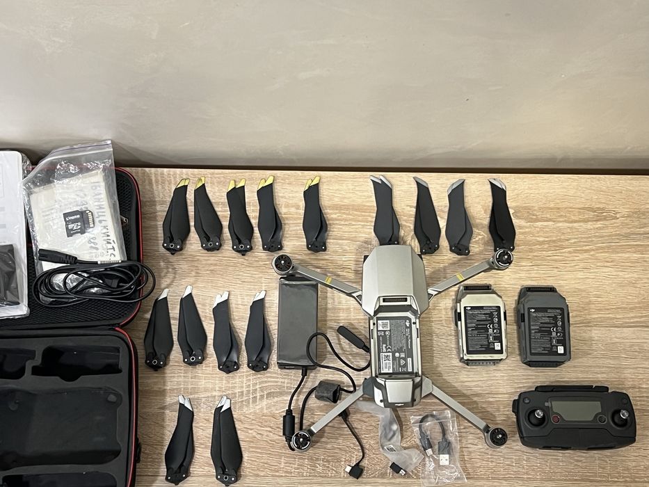Mavic Pro Platinum + додатковий акумулятор, лопасті, кейс