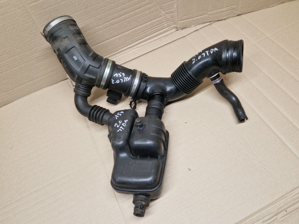 Wąż dolot rezonator rura turbo turbiny 2.0 JTDM 170 KM Alfa Romeo 159