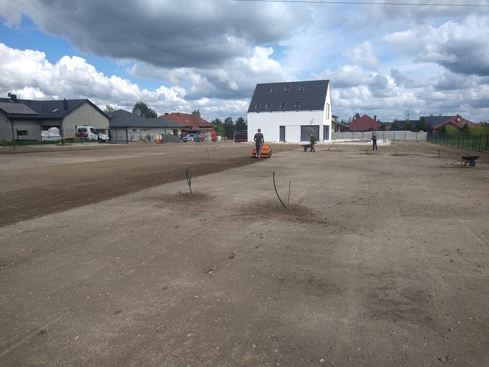 Zakładanie trawników ,Glebogryzarka separacyjna ,Automatyczne Nawadnia
