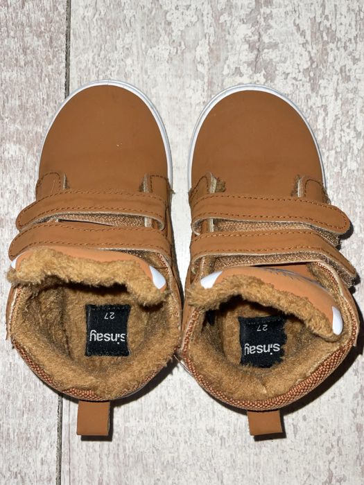 Зимові черевики від Sinsay