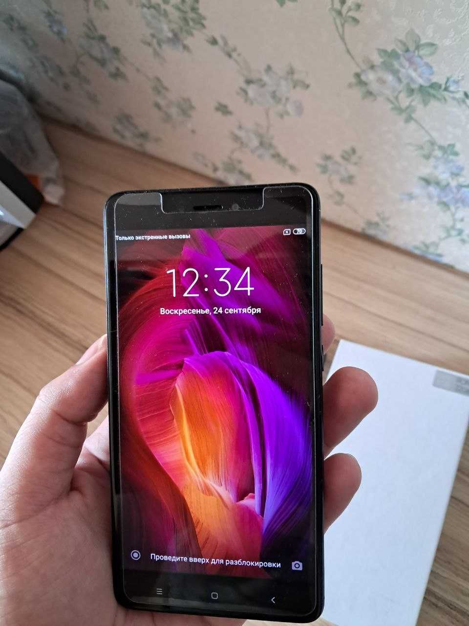 Продам смартфон Xiaomi Redmi Note 4x 3/32gb